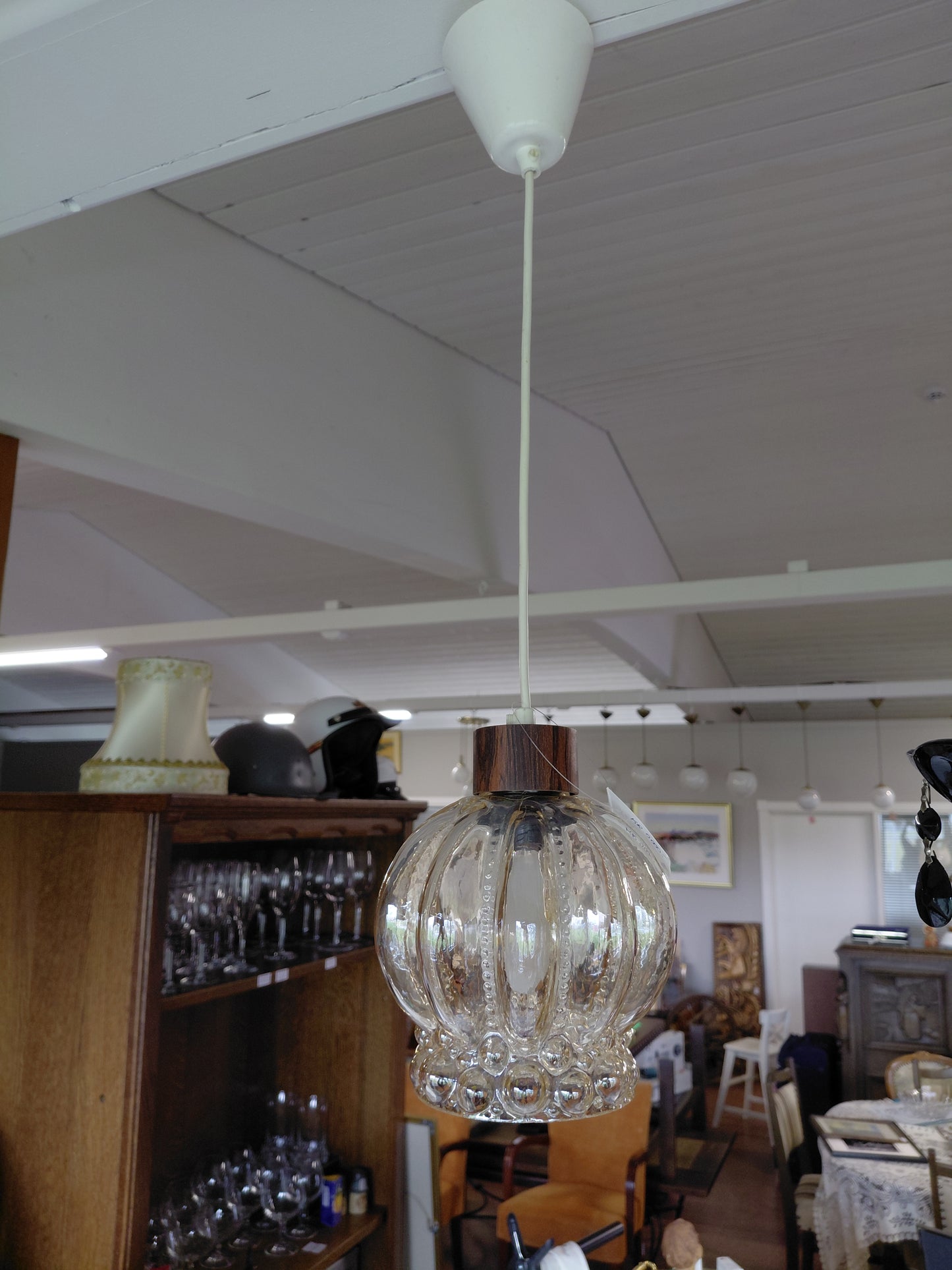 Vintage loftljós með glerkúpul (1960s), Ókunnur hönnuður