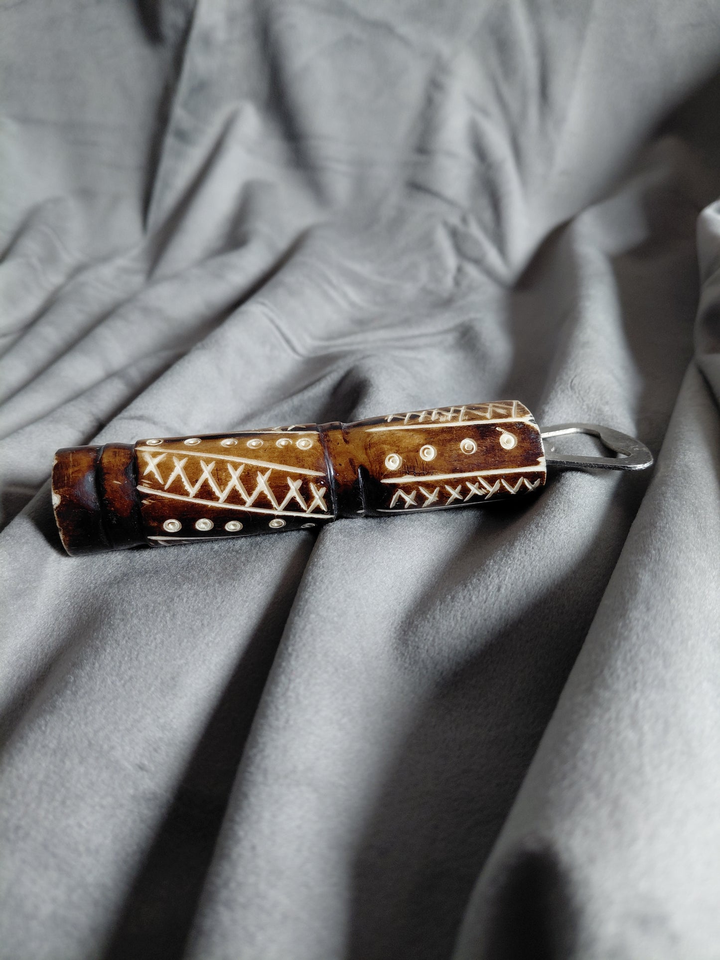 Handgerður flöskuopnari ("batik")
