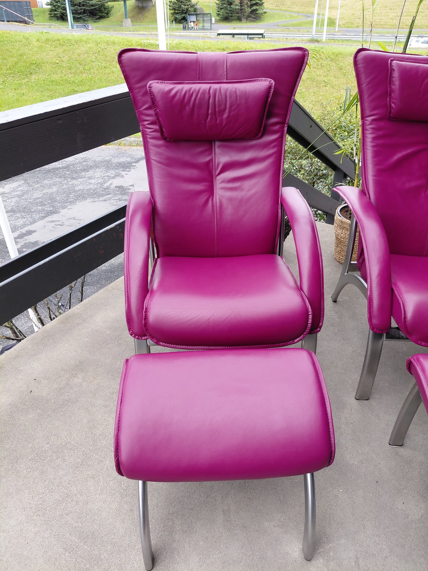 Hægindastólar með skemli Delta Legend línan seljast stakir, Brunstad