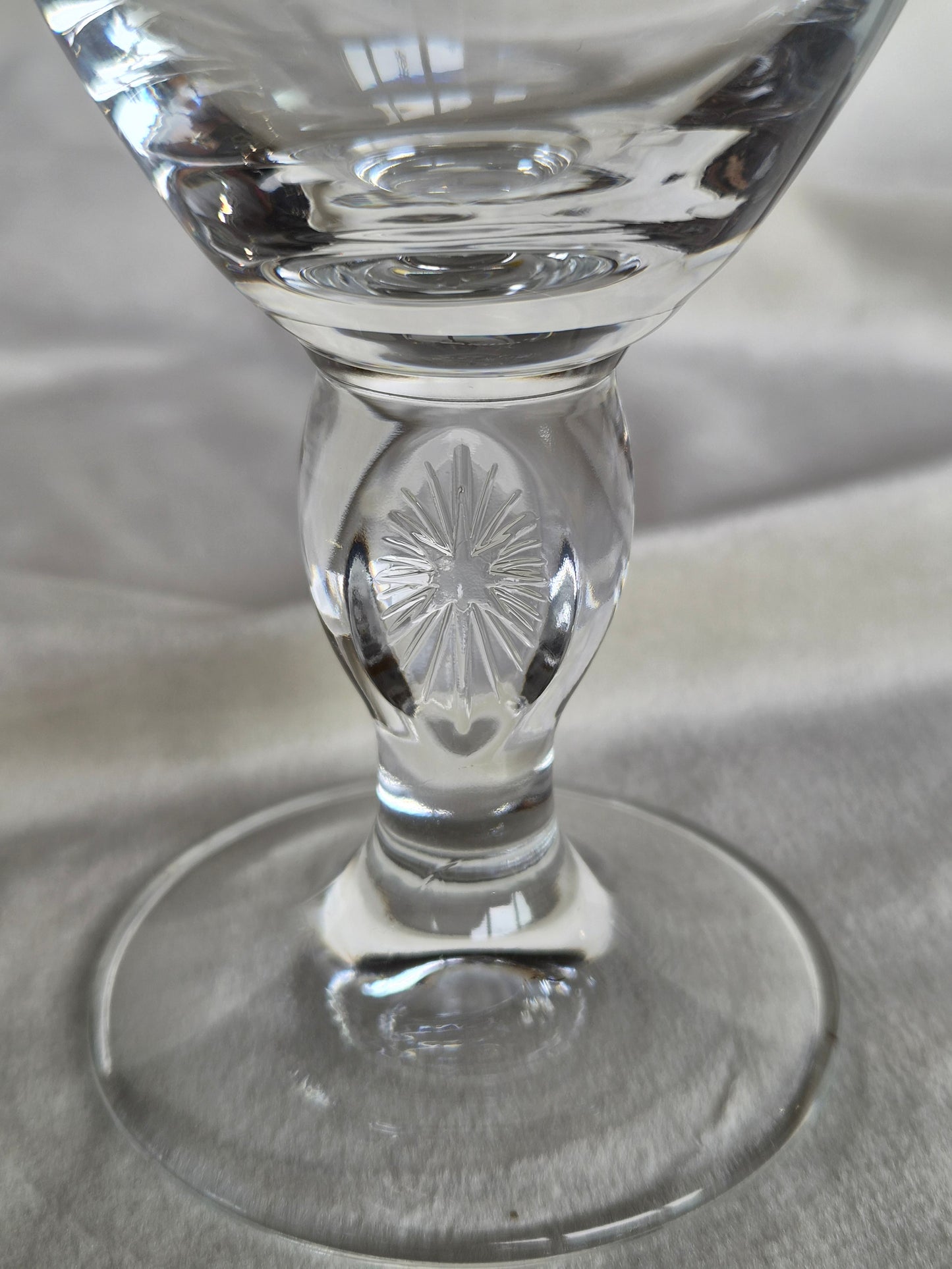 Bjórglas á fæti "Limited-edition Stella Artois Festive/Christmas Chalice glass" 2014-2016, Ritzenhoff