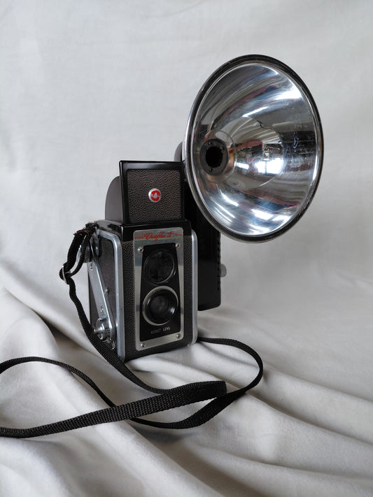 Vintage myndavél með flasshaldara Duaflex II (1950-1954), Kodak