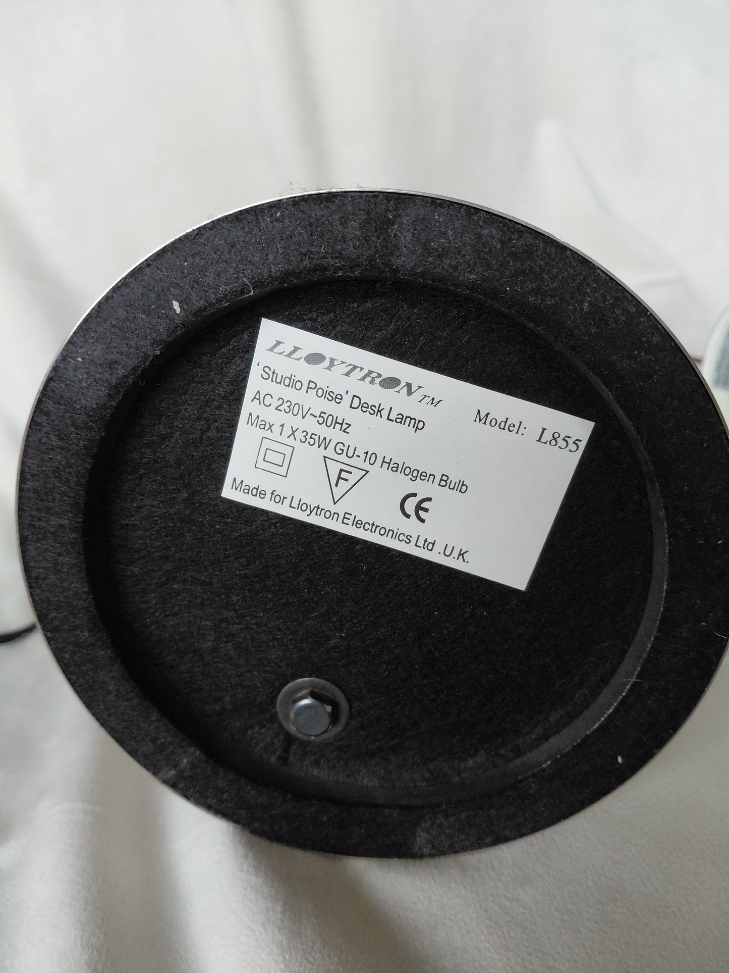 'Studio Poise' vinnuborðslampi Módel L855 (2005-2015), Lloytron Electronics Ltd