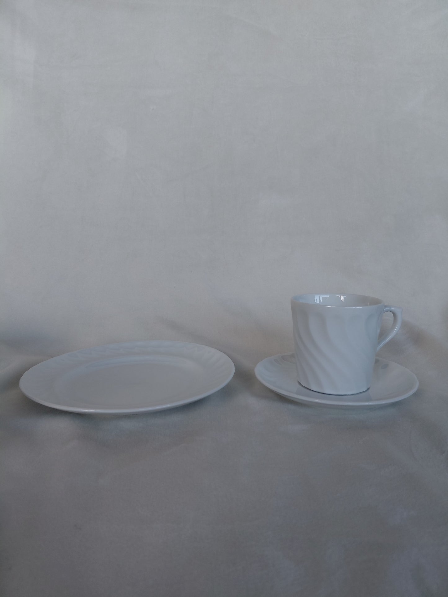 Vintage kaffibollar, undirskál & hliðardiskar Swirl design (1960-1980) - Parið selst stakt, Porcelana Quinta Nova