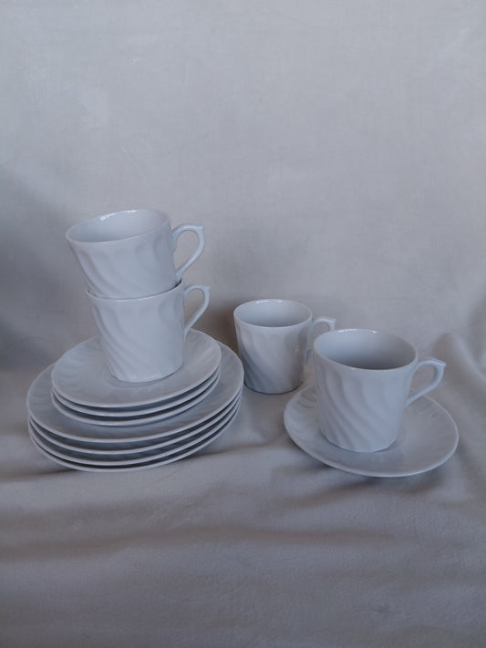 Vintage kaffibollar, undirskál & hliðardiskar Swirl design (1960-1980) - Parið selst stakt, Porcelana Quinta Nova