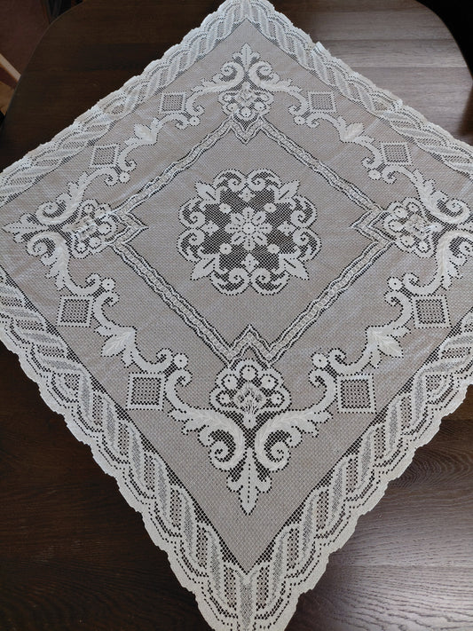 Vintage blúndu borðdúkur 100x105 cm