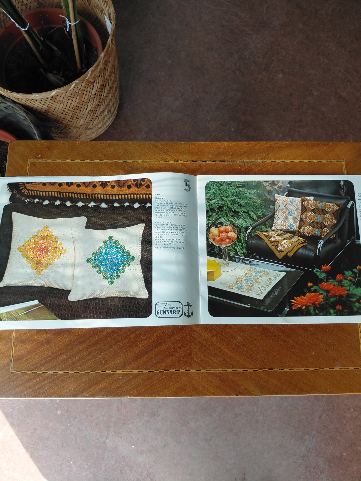 Útsaumsuppskriftir  Mønsterbok Broderier  (1980s)