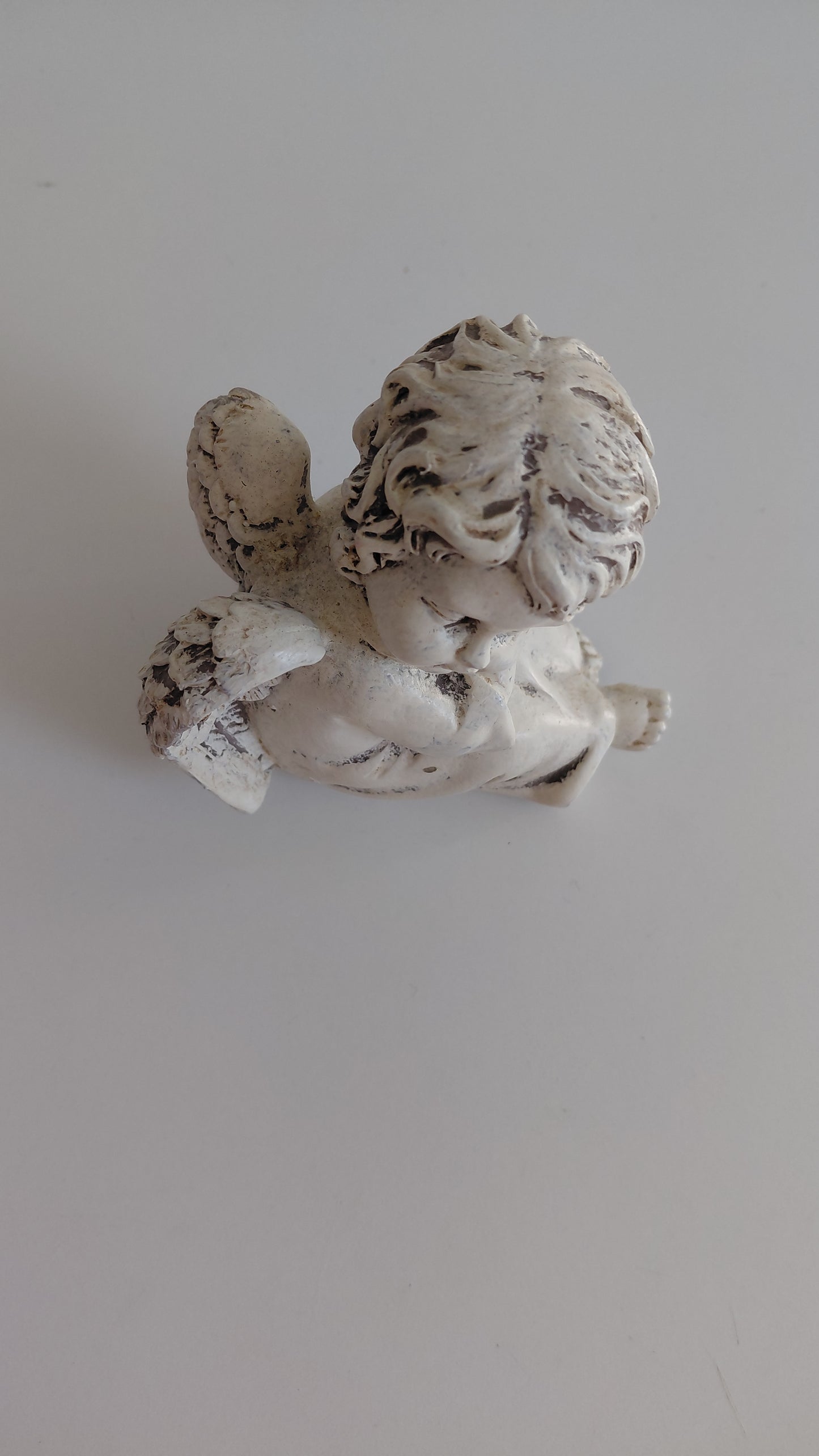 Sitjandi engill  (h9 cm)