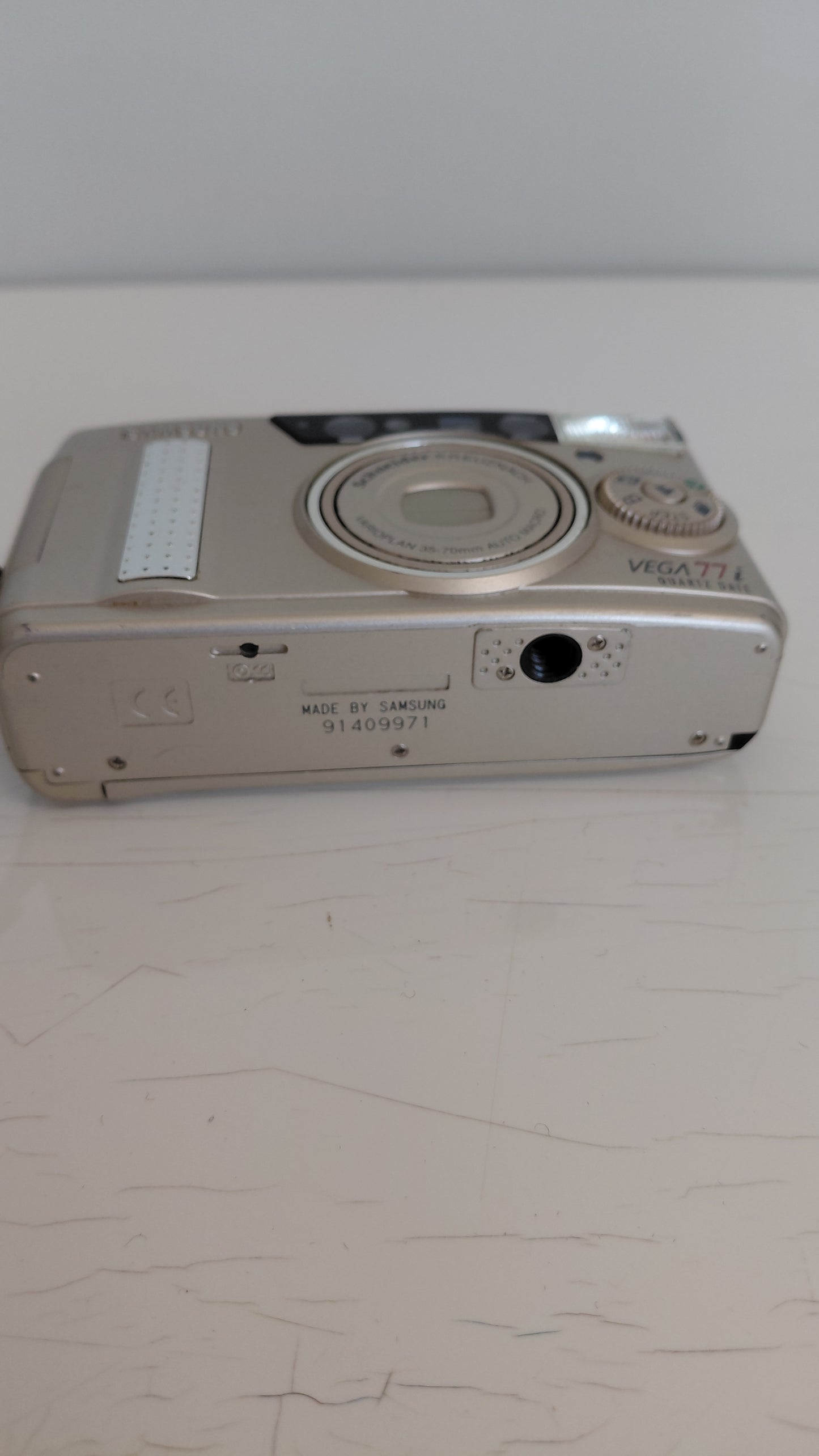 Myndavél Samsung Vega 77i Quartz Date (2000), Samsung