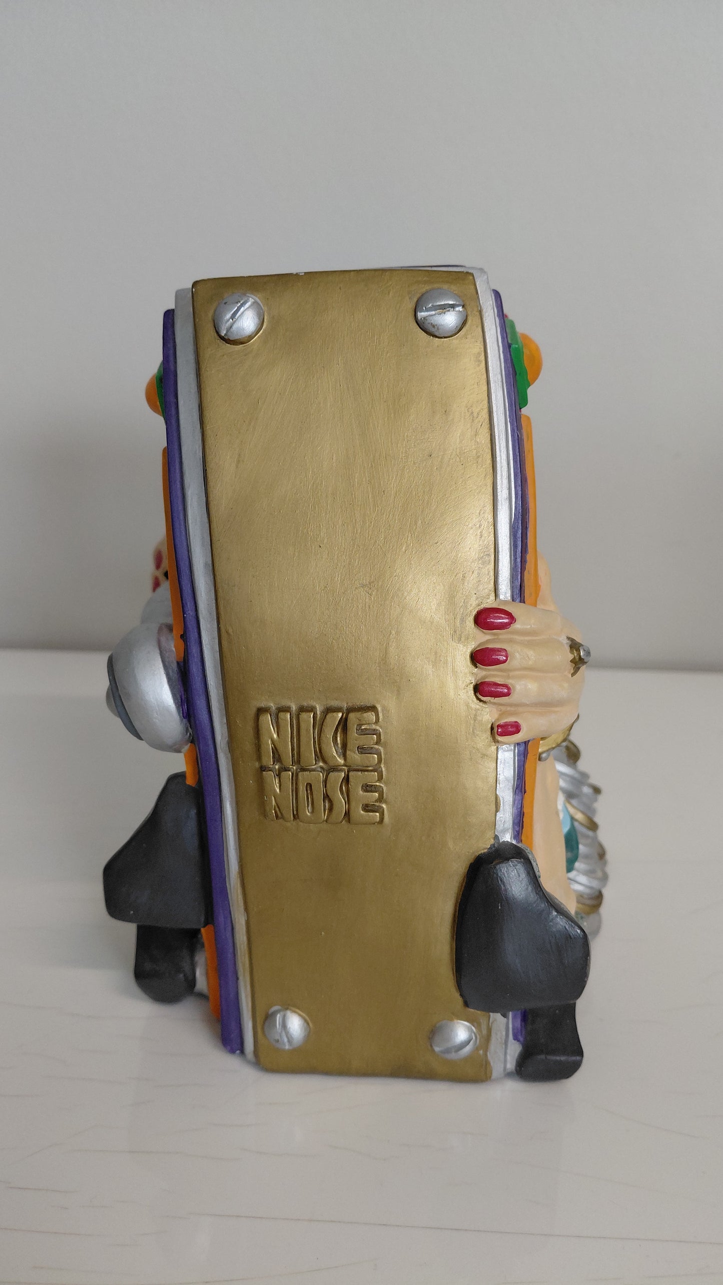 Kona á spilakassa "Jackpot Las Vegas - Nice Nose" (1996-1998), Parastone