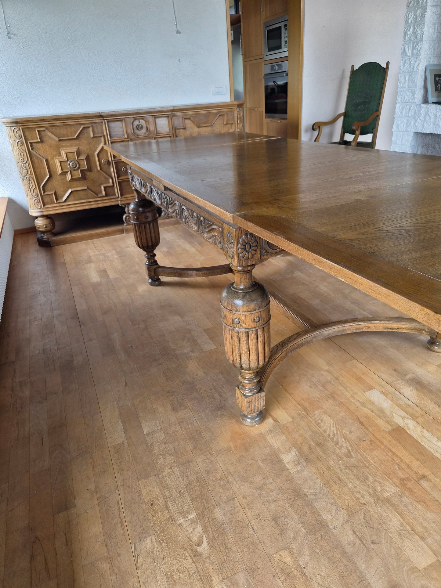 Borstofuborð 6-10 manna með 8 stólum (1940s), lengd 150 cm til 283 cm, Vintage
