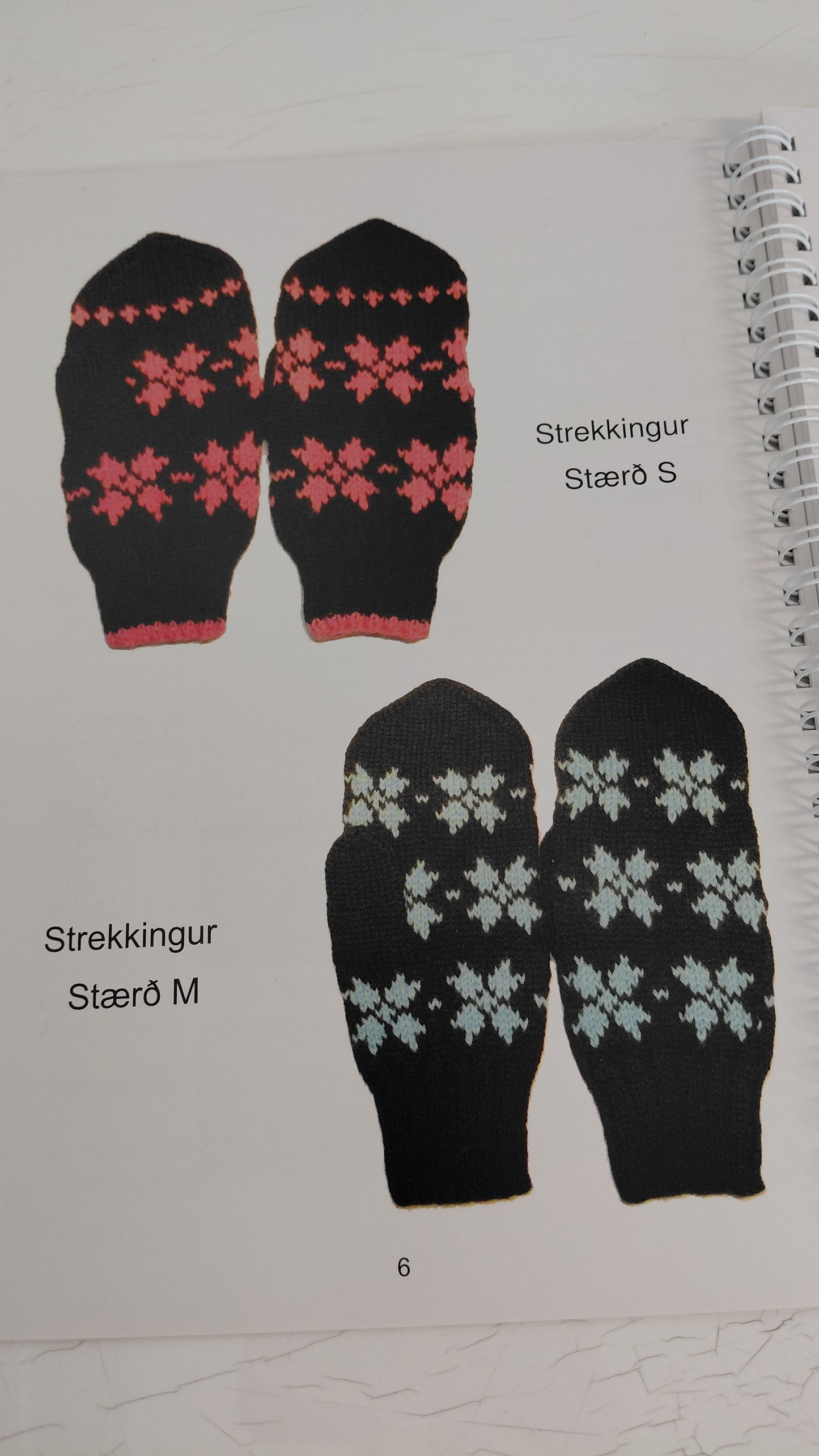 Kaldir dagar vettlingabók (2013), Ólöf Engilbertsdóttir