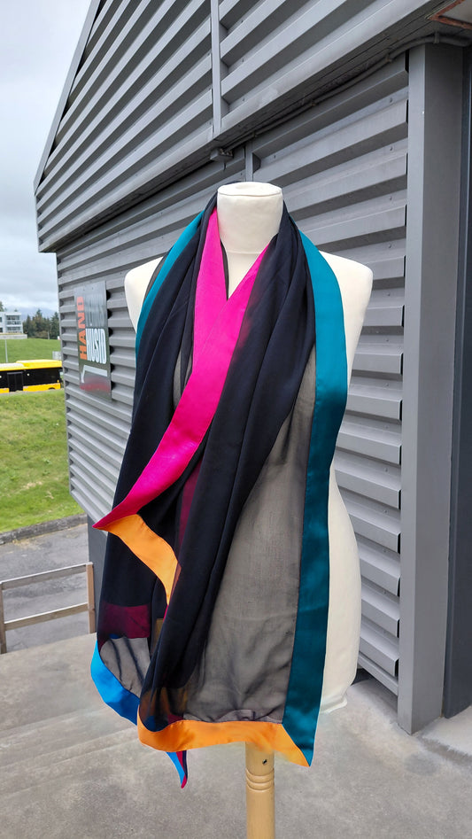 Slæða 100% silki (1990-2000), Limots