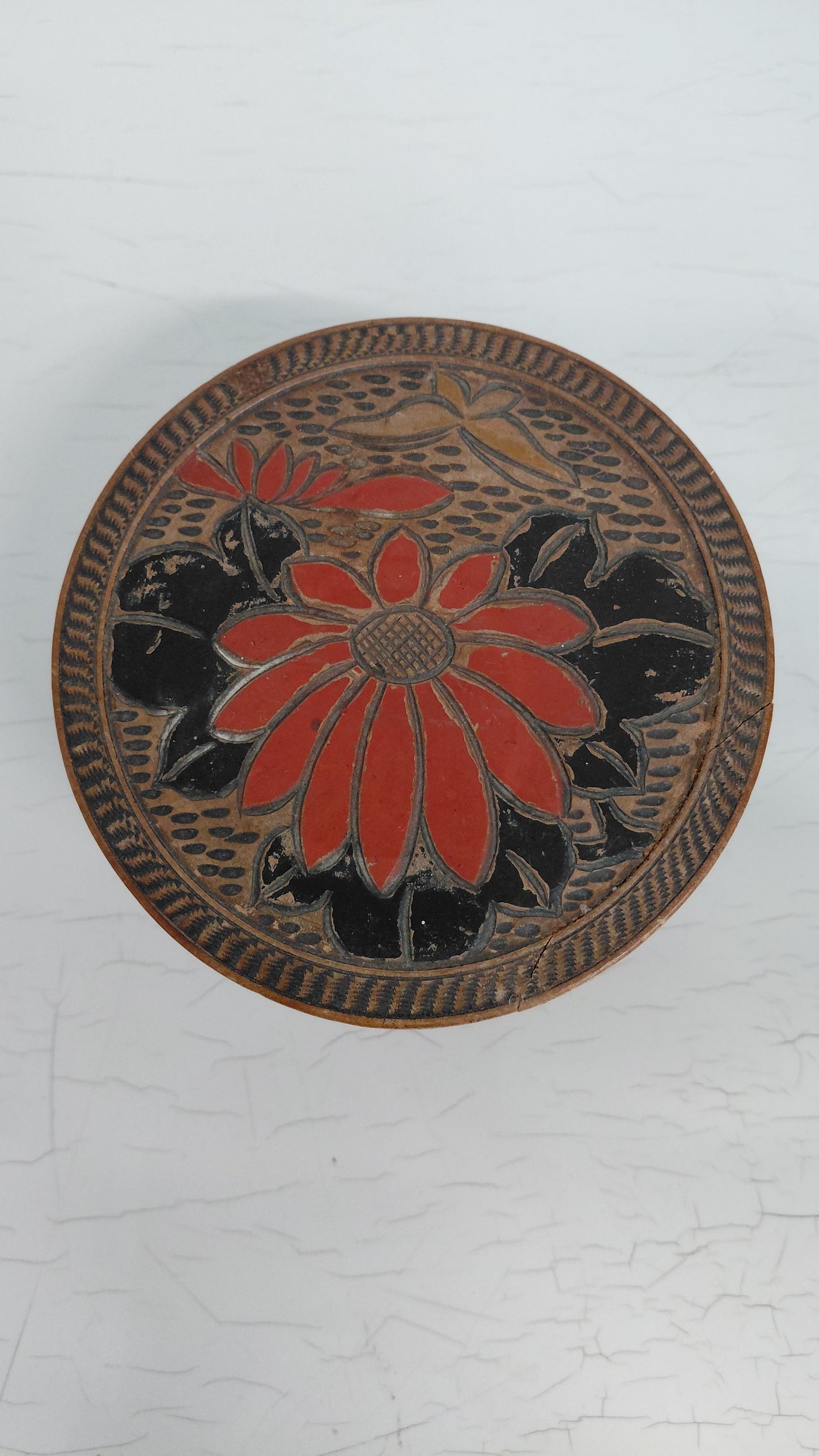 Japanskt viðarskrín með loki (1920-1950), Antík