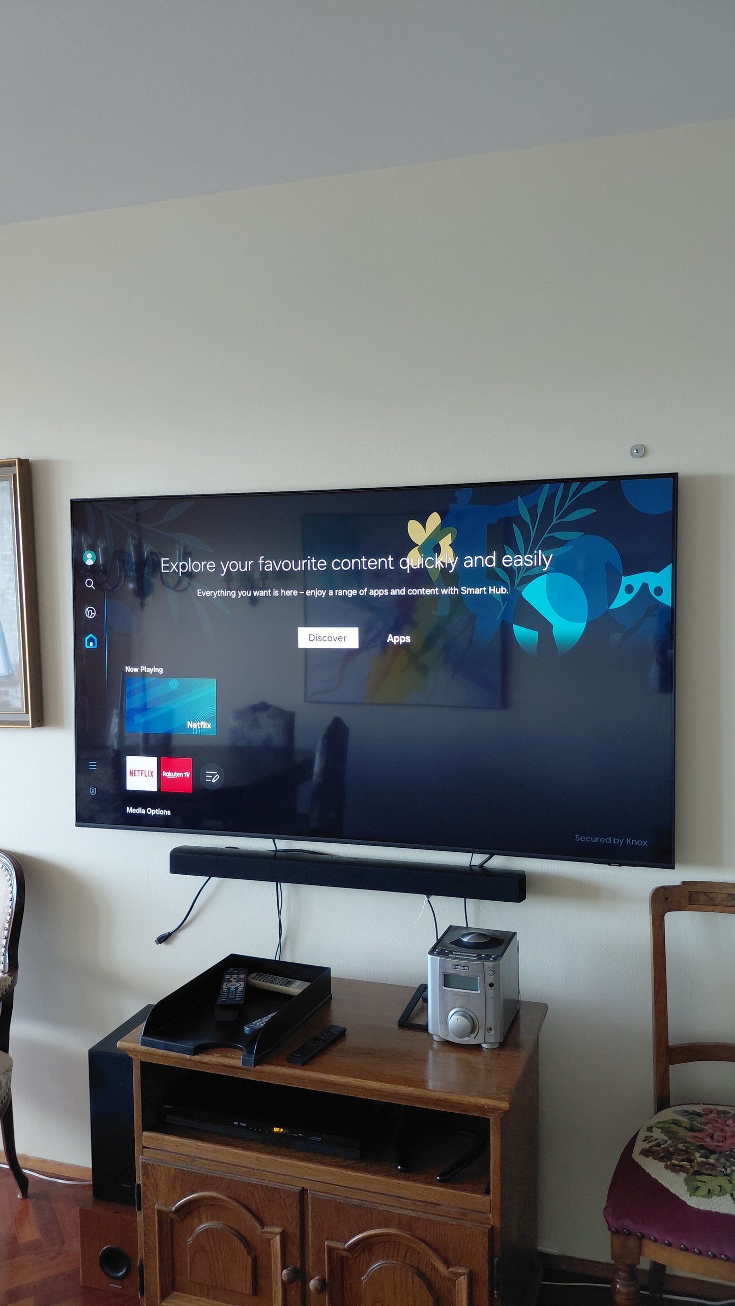 65" Snjallsjónvarp Samsung Crystal UHD (2022), Samsung