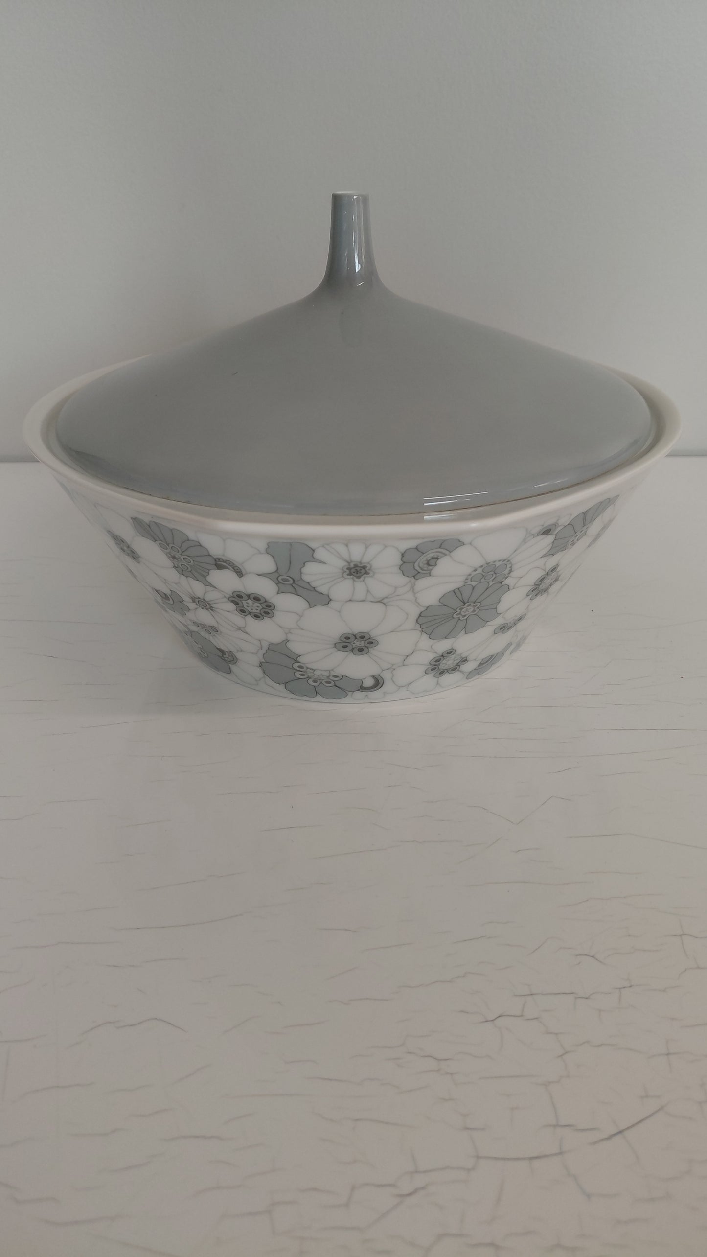 Stór matskál með loki "studio-linie, Bouquet in Grey“ 1960-1970, Rosenthal