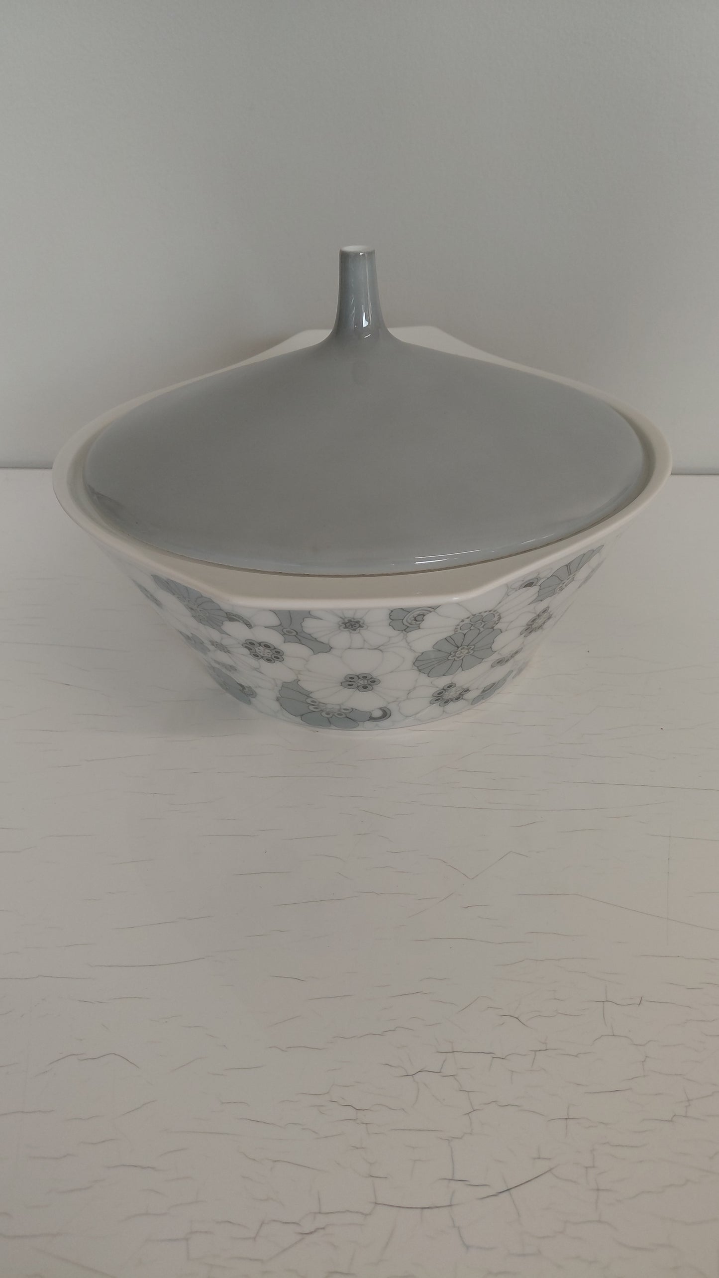 Stór matskál með loki "studio-linie, Bouquet in Grey“ 1960-1970, Rosenthal