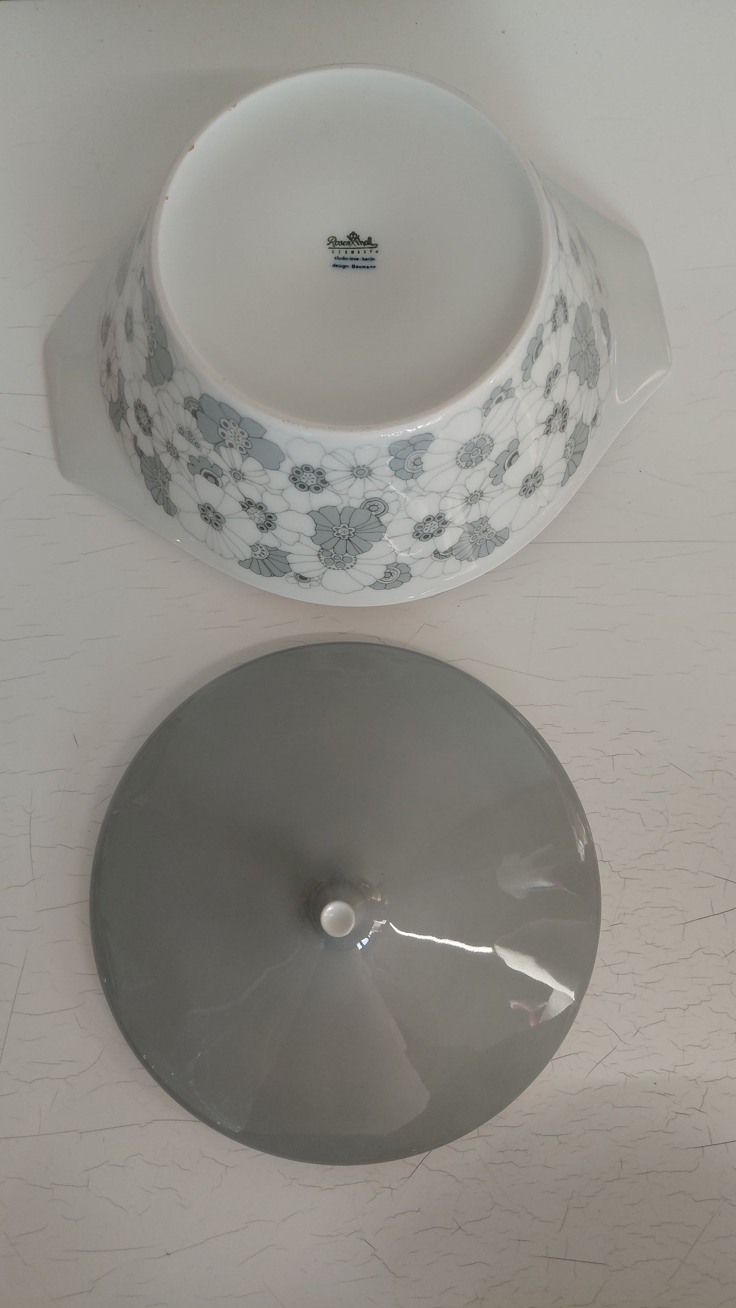 Stór matskál með loki "studio-linie, Bouquet in Grey“ 1960-1970, Rosenthal