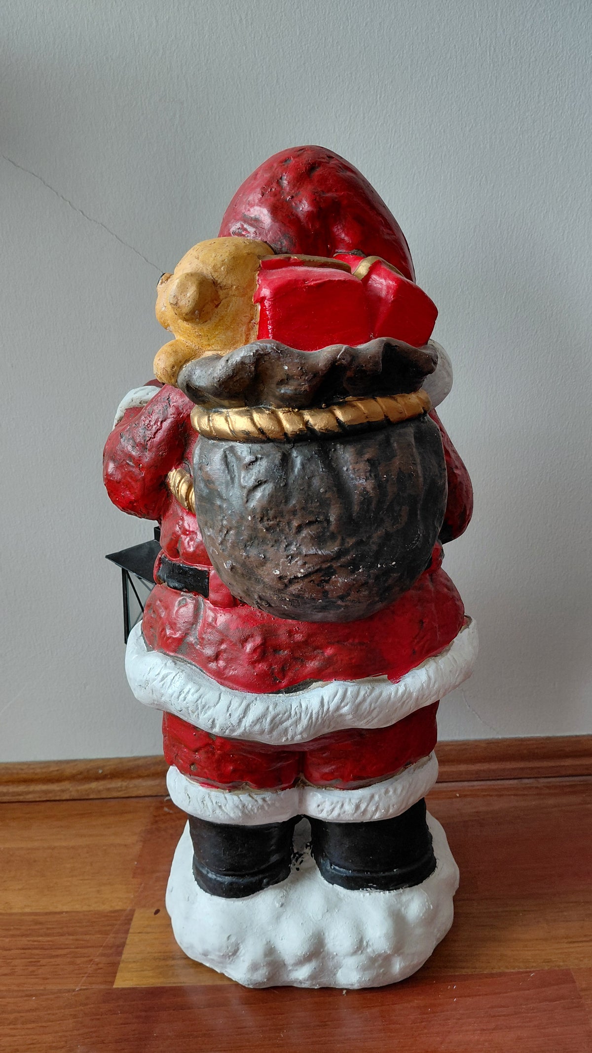 Jólasveinn með pakkapoka og hund og lukt (úti og inni), Kaemingk B.V.