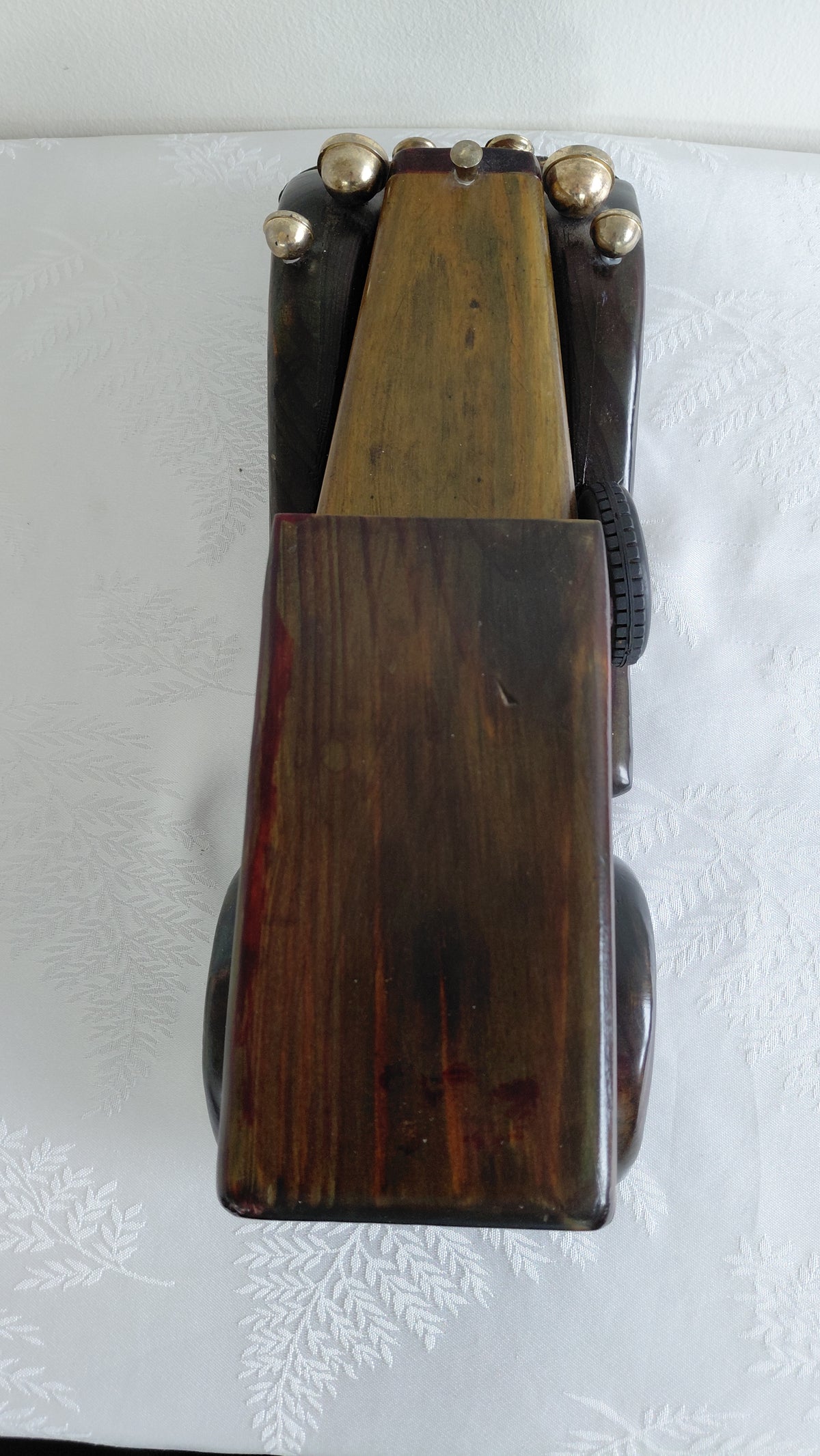 Módel af forn bíl úr við (L37.5 cm), Vintage