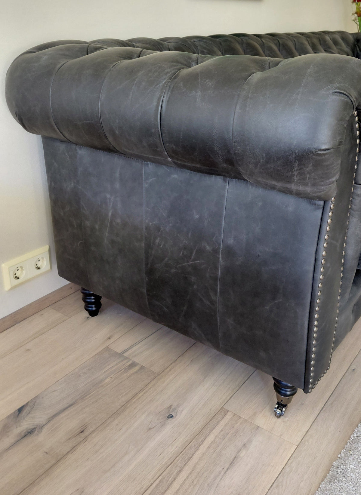 Imperial (Chesterfield) 3. manna sófi úr vintage leðri, Lasunya / Imperial