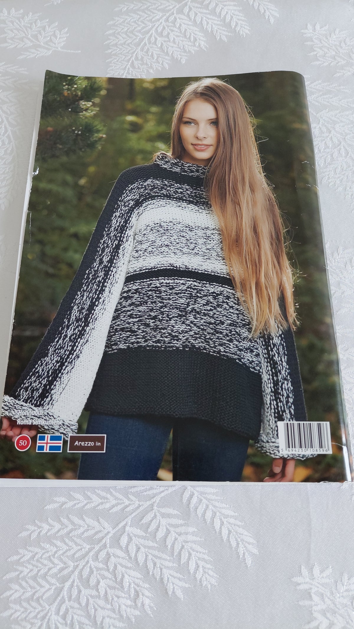 Prjónablaðið Ýr nr. 59 (Október 2014), Tinna Heildverslun