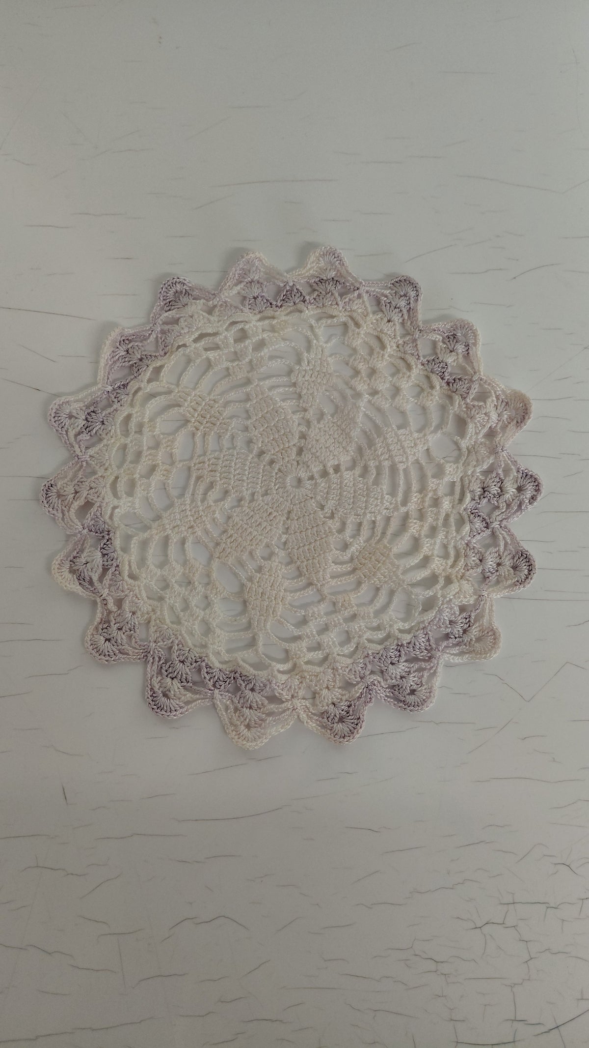 Lítill hringlaga heklaður dúkur (Ø15.5 cm), Vintage