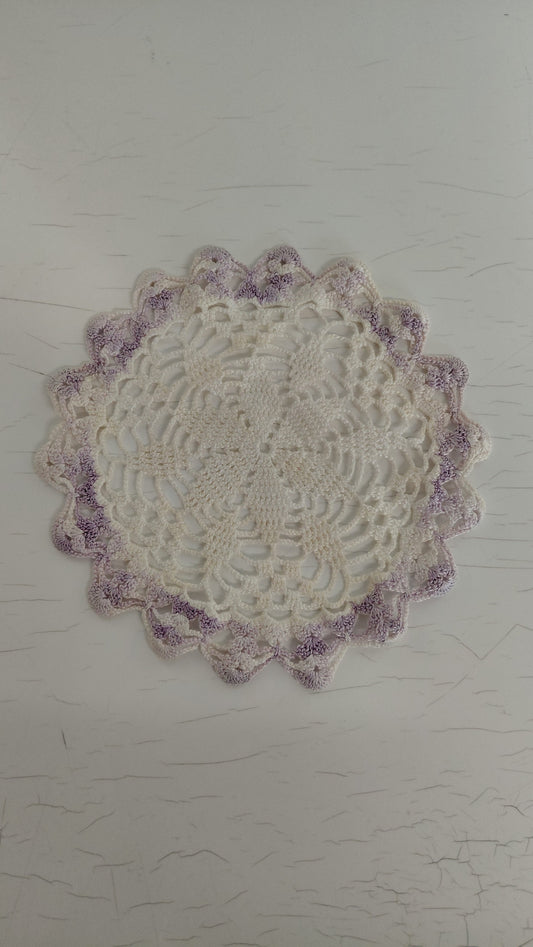 Lítill hringlaga heklaður dúkur (Ø15.5 cm), Vintage