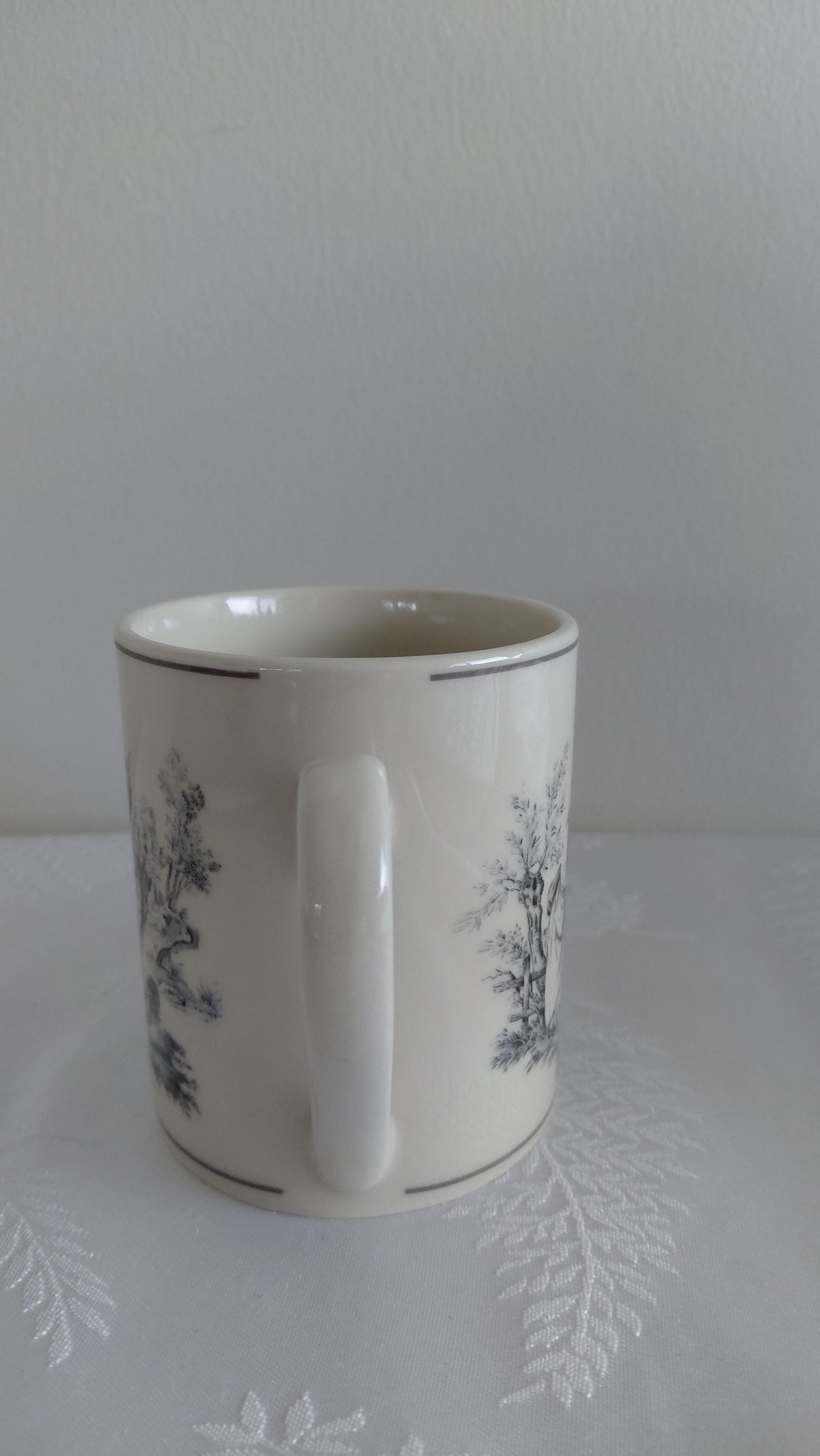 Bolli Kona og barn Toile de Jouy munstur, I. Godinger & Co.