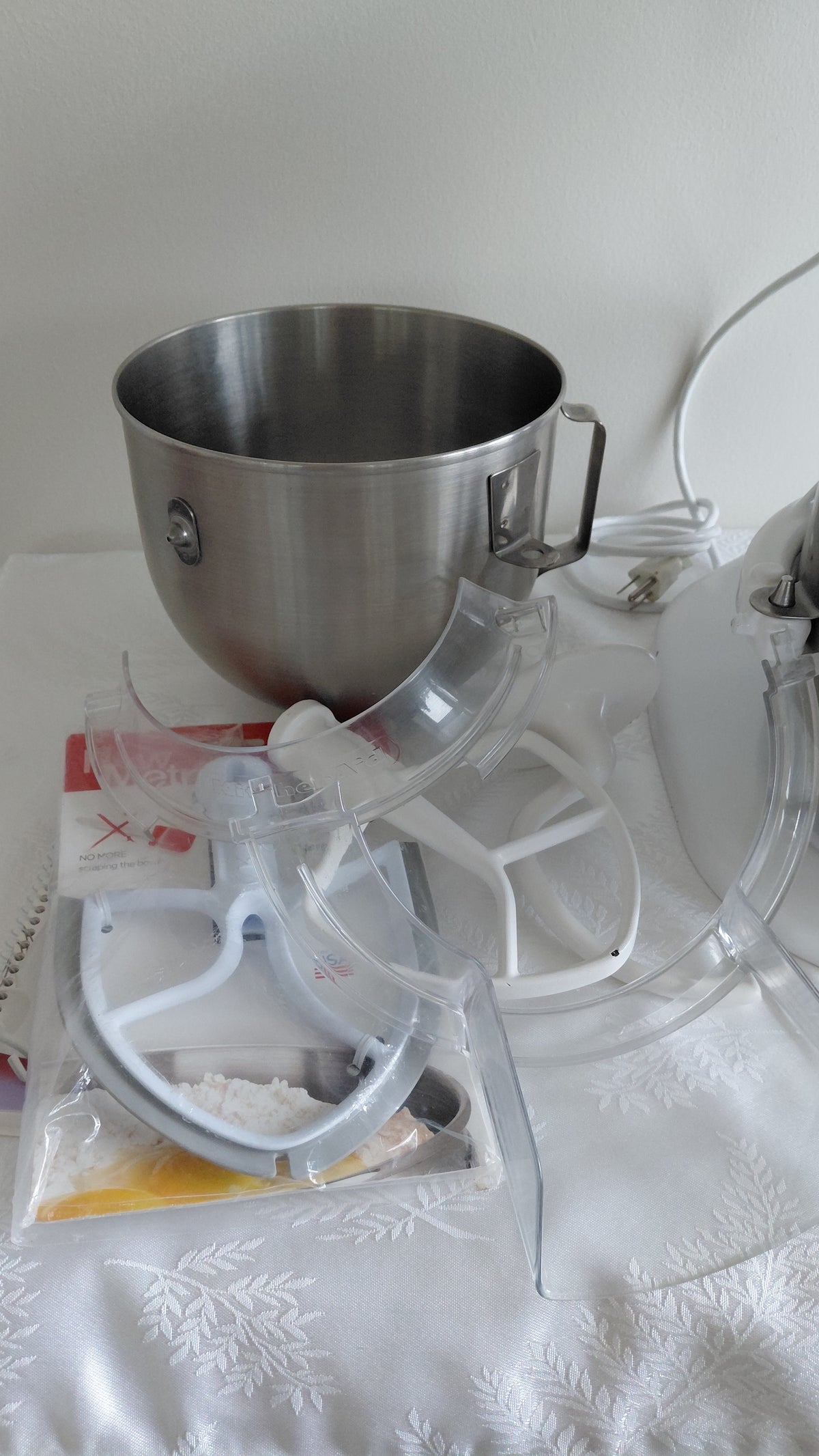 Hærivél "Heavy Duty mixer - Model K5SSWH" með aukahlutum, Kitchen Aid