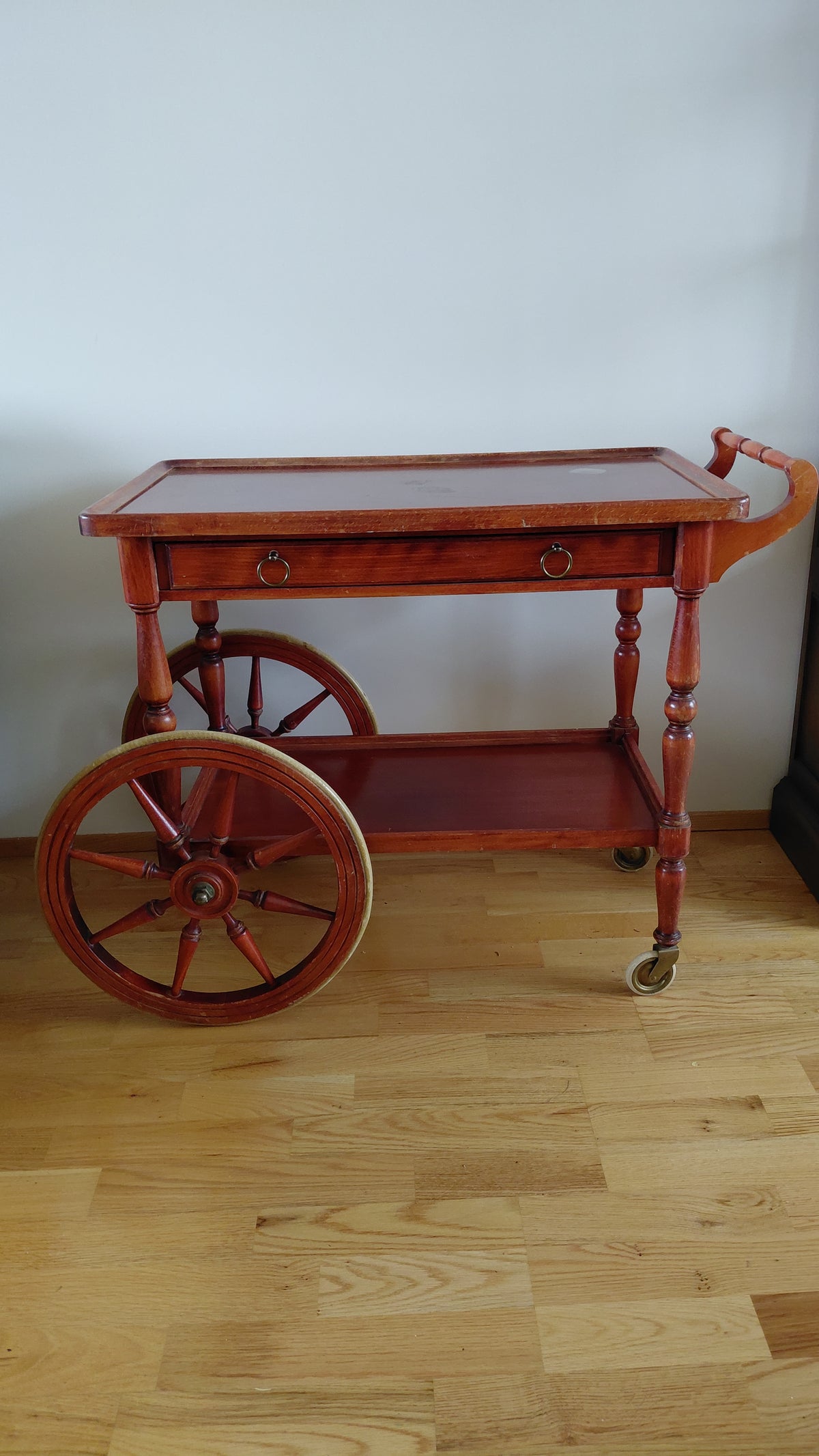 Þjónustuvagn á hjólum (1940-1970), Vintage