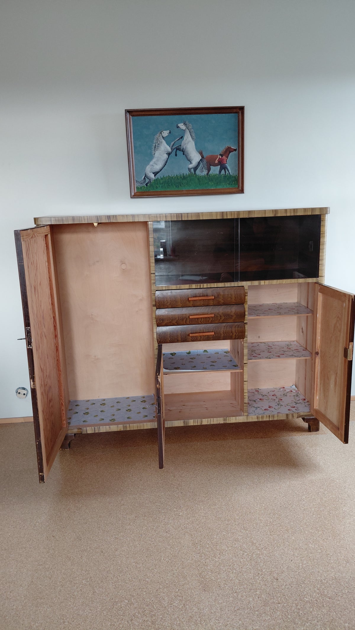 Skápur í Art Deco stíl (1940-1960), Vintage