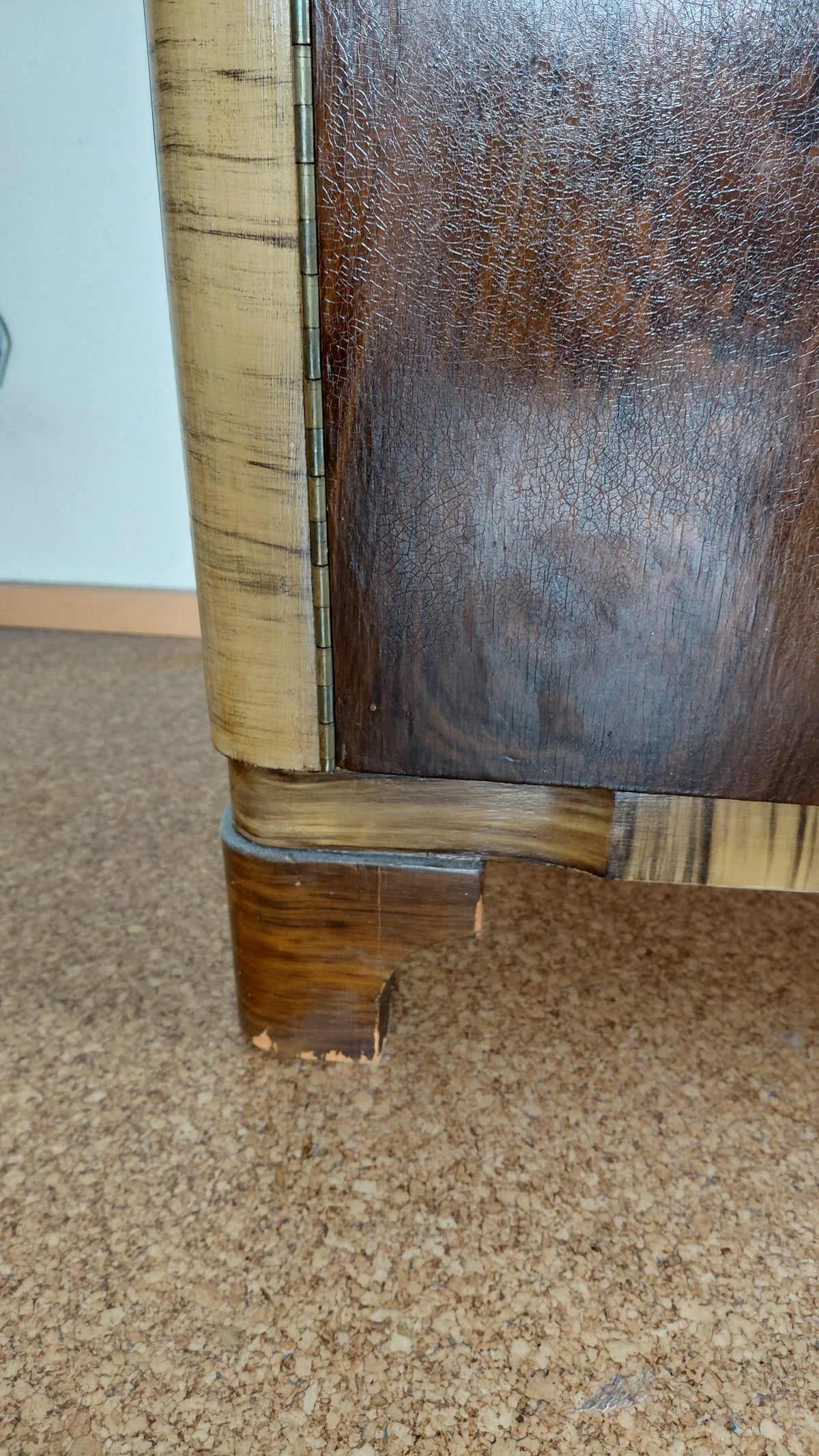 Skápur í Art Deco stíl (1940-1960), Vintage