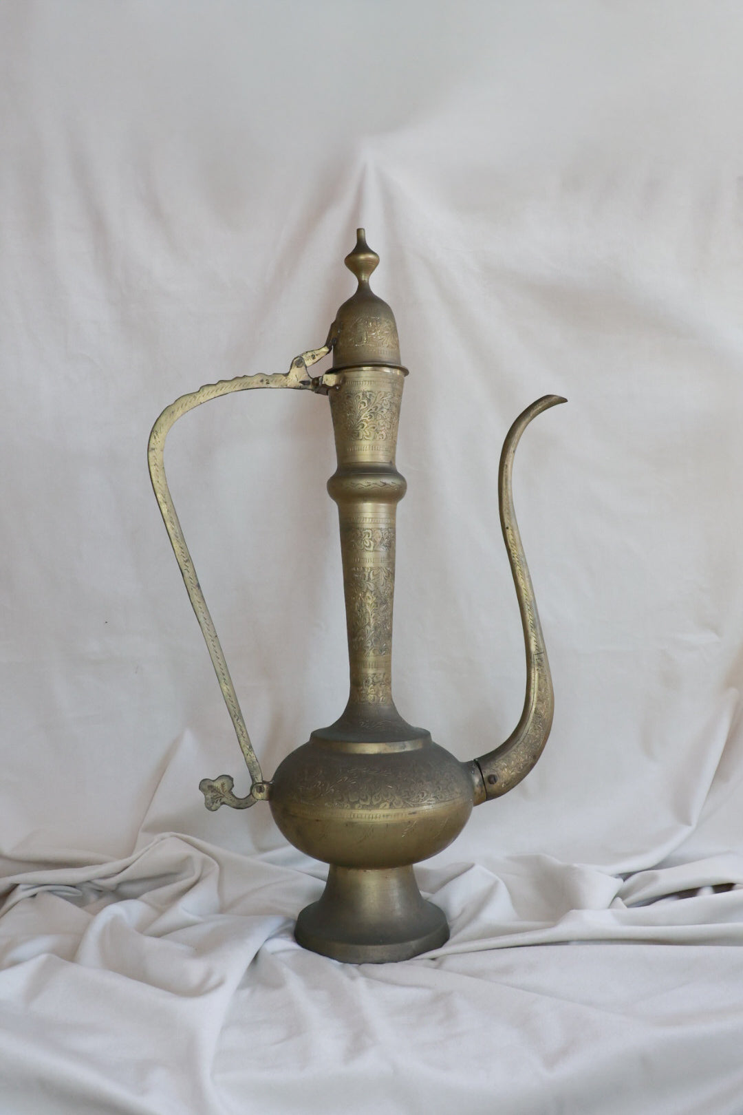 Handgerð arabísk gólf kaffikanna (Dallah (دلة)) (19901960, Vintage