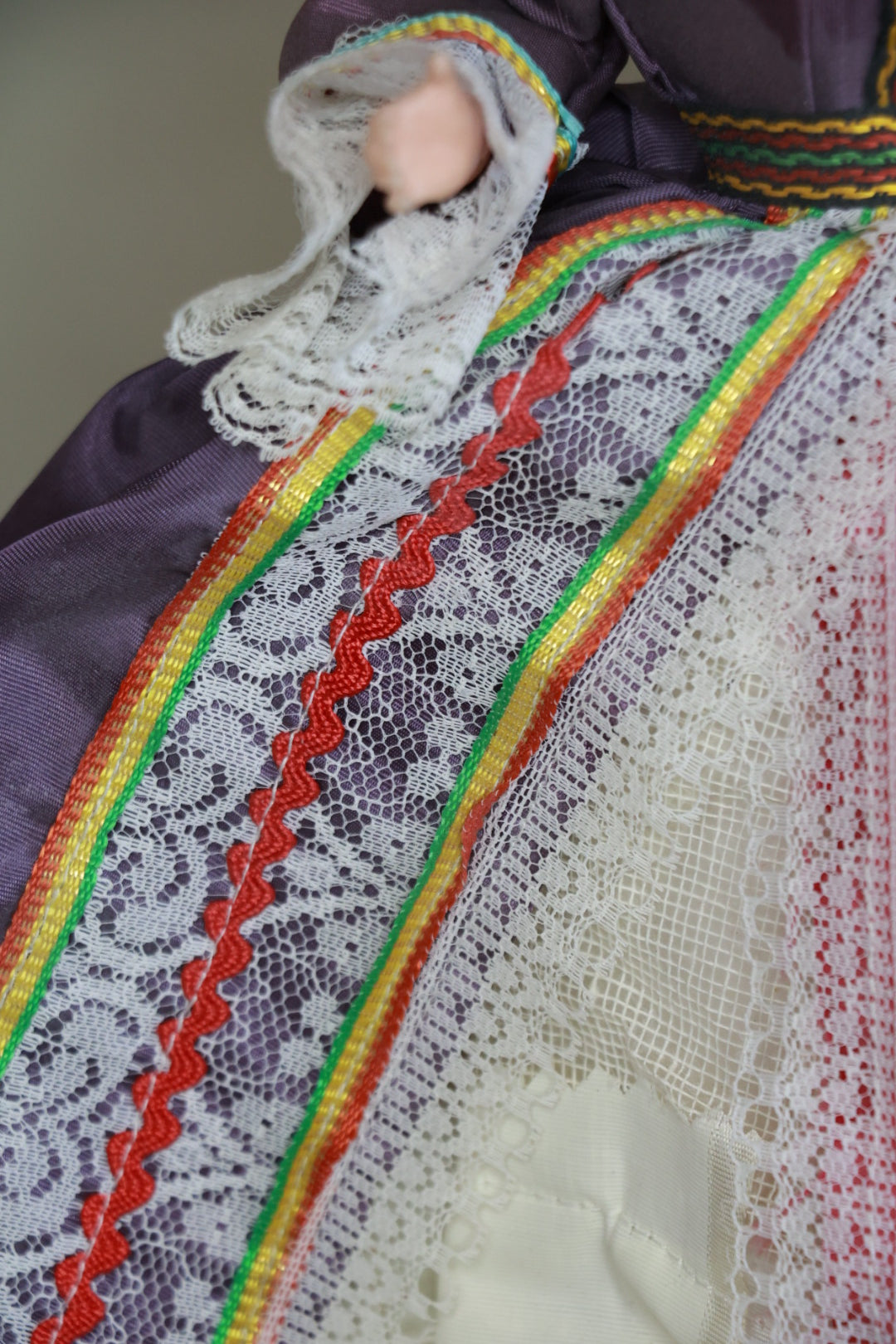Grísk þjóðbúningadúkka (1960-1970), Vintage