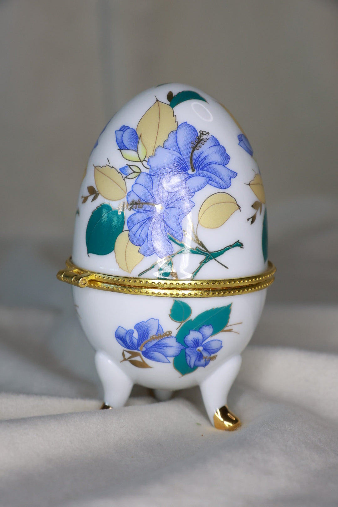 Postulíns egglaga skrín, Vintage
