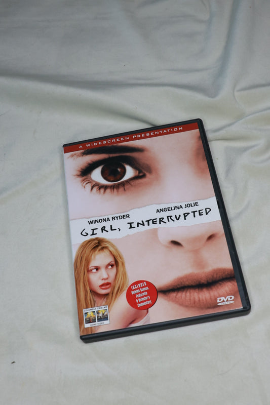 DVD Girl, interrupted með íslenskum texta, Disney