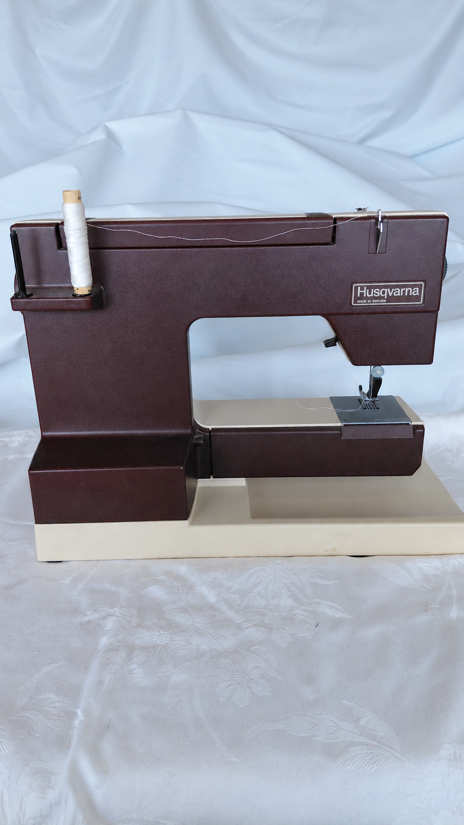 Saumavél Classica 100, Husquarna
